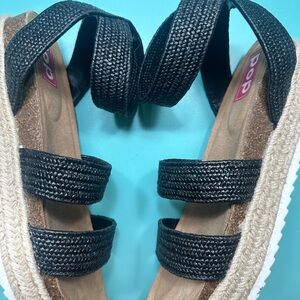 Platform sandals